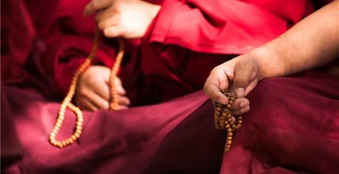 Read more about the article These 5 mantras are effective to get rid of problems and worries, all problems will end.