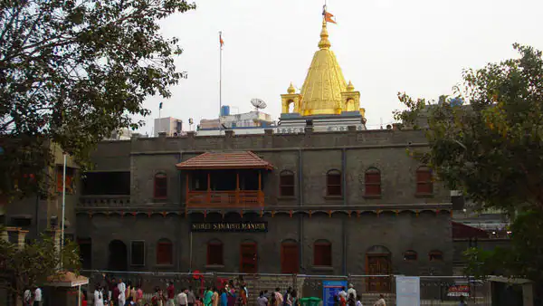 You are currently viewing शिरडी साईं बाबा मंदिर का इतिहास – History of shirdi sai baba temple