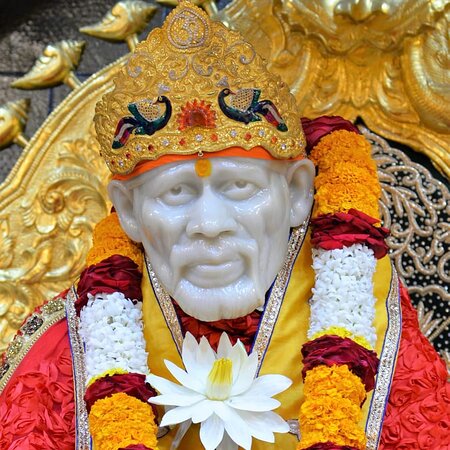 You are currently viewing साईनाथ तेरे हज़ारों हाथ – Sai nath tere hazaaron haath