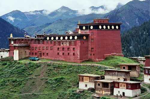 You are currently viewing पालपुंग मठ का इतिहास – History of palpung monastery