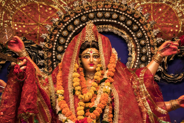 You are currently viewing नवरात्रि पूजा के दौरान मां दुर्गा के इन 6 मंत्रों का जाप करें, सारे कष्ट होंगे दूर – Chant these 6 mantras of maa durga during navratri puja, all troubles will go away