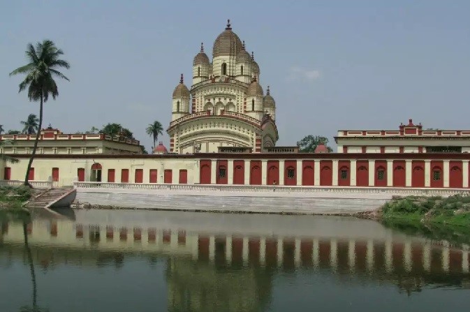 Read more about the article दक्षिणेश्वर काली मंदिर का इतिहास – History of dakshineswar kali temple