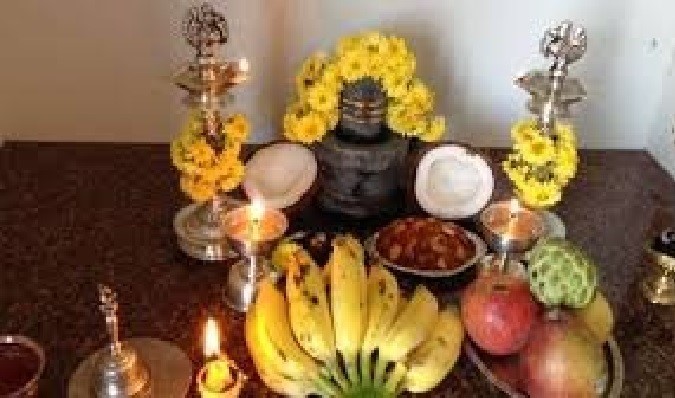 You are currently viewing जानिए भगवान को सही तरीके से भोग लगाने के नियमों के बारे में – Know about the rules of offering food to god in the right way