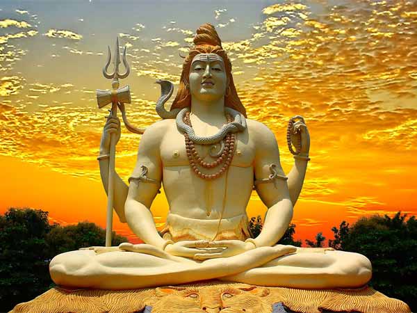 You are currently viewing जानिए महाशिवरात्रि की पूजा का मुहूर्त और  महादेव के पूजन की विधि के बारे में – Know about the time of worship of mahashivratri and the method of worshiping mahadev
