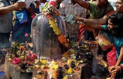 You are currently viewing महाशिवरात्रि पर भगवान शिव को उनके पसंदीदा फूल चढ़ाएं, प्रसन्न होंगे महादेव – Offer your favorite flowers to lord shiva on mahashivratri, Mahadev will be happy