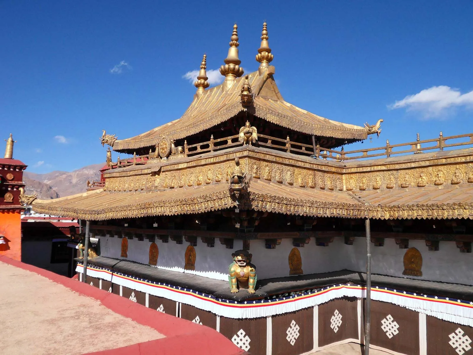 त्सुग्लाग्खांग मंदिर का इतिहास - History of tsuglagkhang temple