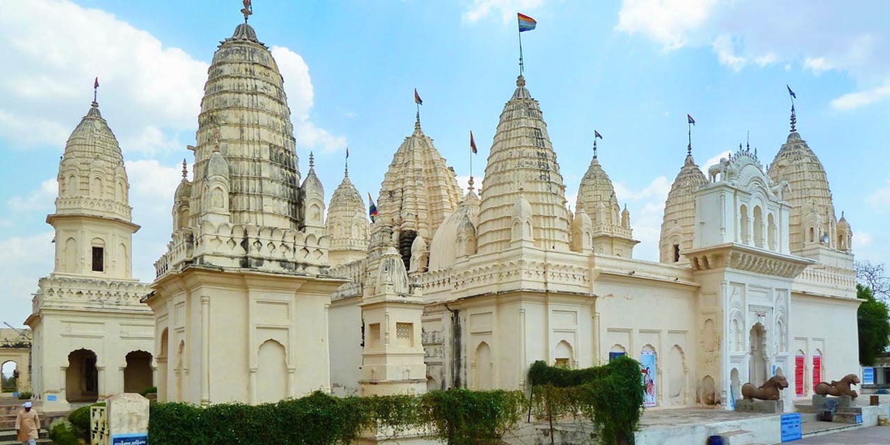 You are currently viewing शांतिनाथ जैन मंदिर का इतिहास – History of shantinath jain temple