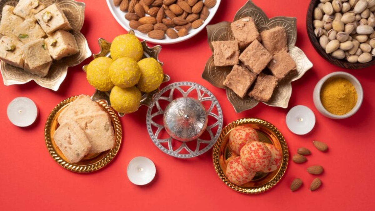 You are currently viewing जानिए भगवान को भोग लगाने के नियम के बारे में – Know about the rules of offering food to god