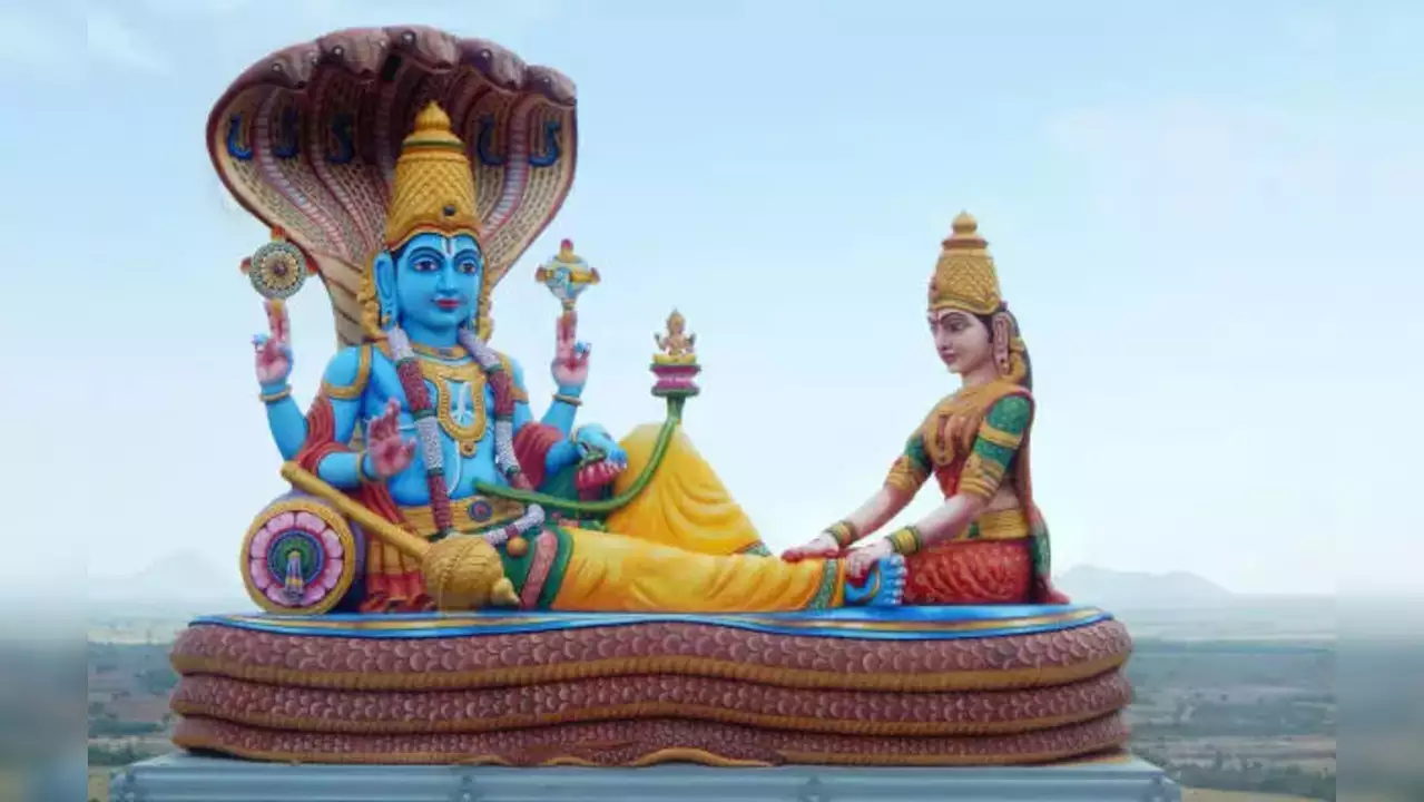 You are currently viewing जानिए योगिनी एकादशी और देवशयनी एकादशी की तिथि और शुभ मुहूर्त के बारे में। Know about the date and auspicious time of yogini ekadashi and devshayani ekadashi