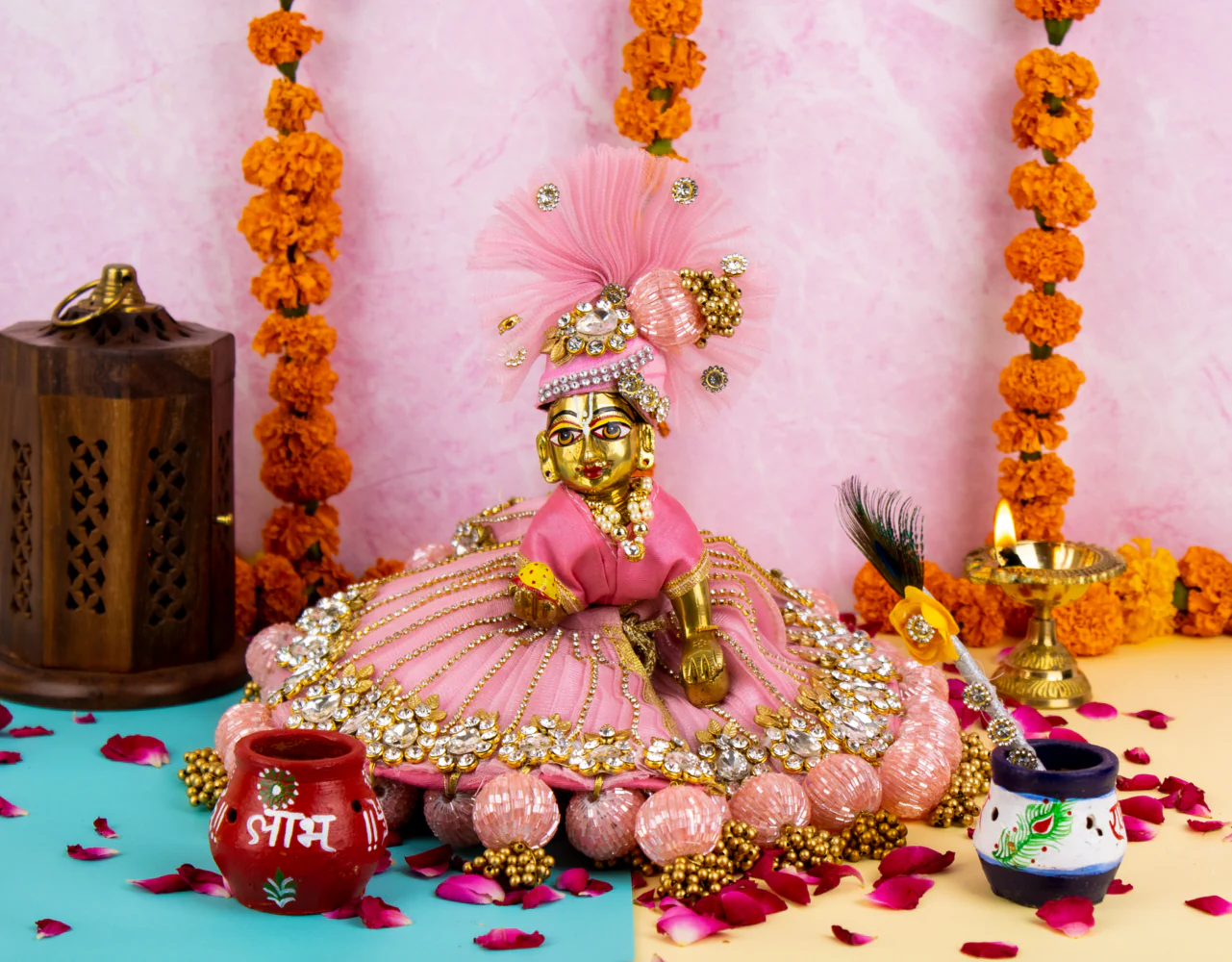 You are currently viewing लड्डू गोपाल मेरा, छोटा सा है लला मेरा – Laddu gopal mera chota sa hai lalaa