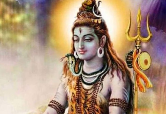 You are currently viewing जानिए शिव त्रिपुंड तिलक के महत्व और इसे लगाने के सही तरीके के बारे में। Know about the importance of shiv tripund tilak and the correct way to apply it